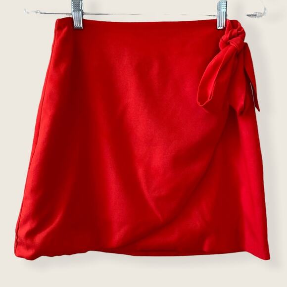 FASHION UNION Wrap Mini Skirt Red Size 4 Date Night Cute Holiday - Picture 1 of 10